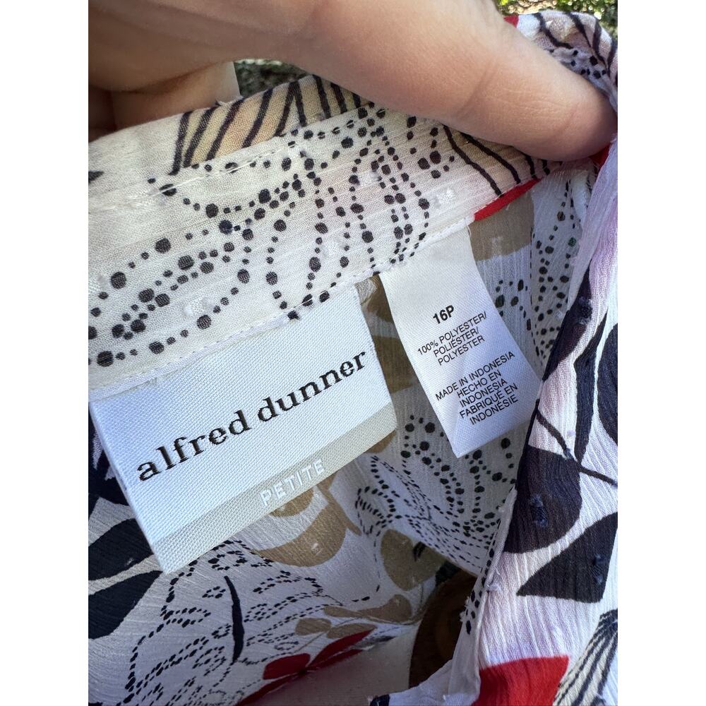 Alfred Dunner Women's Blouse 16P Petite Floral Button Front Swiss Dot Sheer - Picture 6 of 7